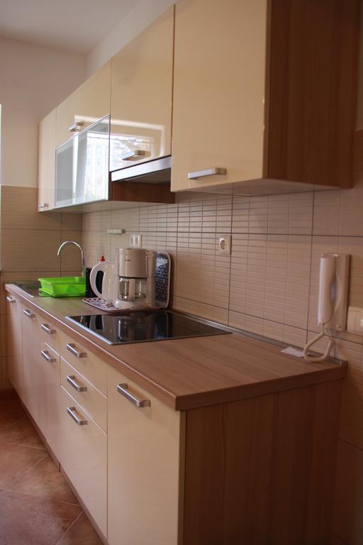 Mediterranean Oasis Apartments Башка Номер фото