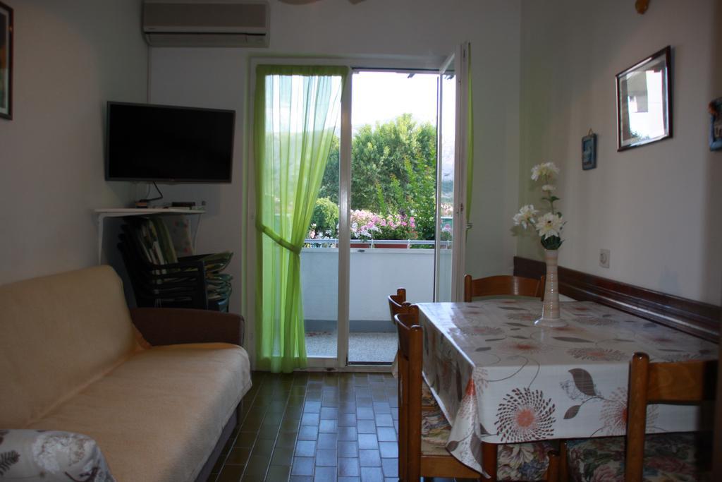 Mediterranean Oasis Apartments Башка Экстерьер фото